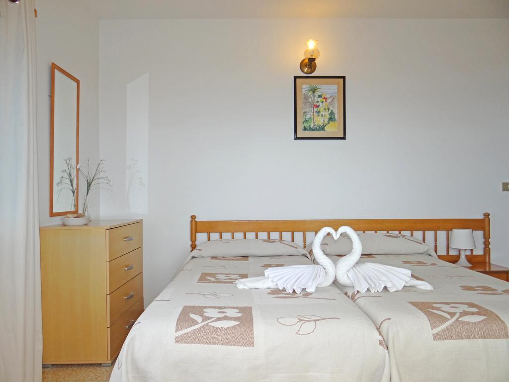 Apartamentos Dominguez Calera Dış mekan fotoğraf